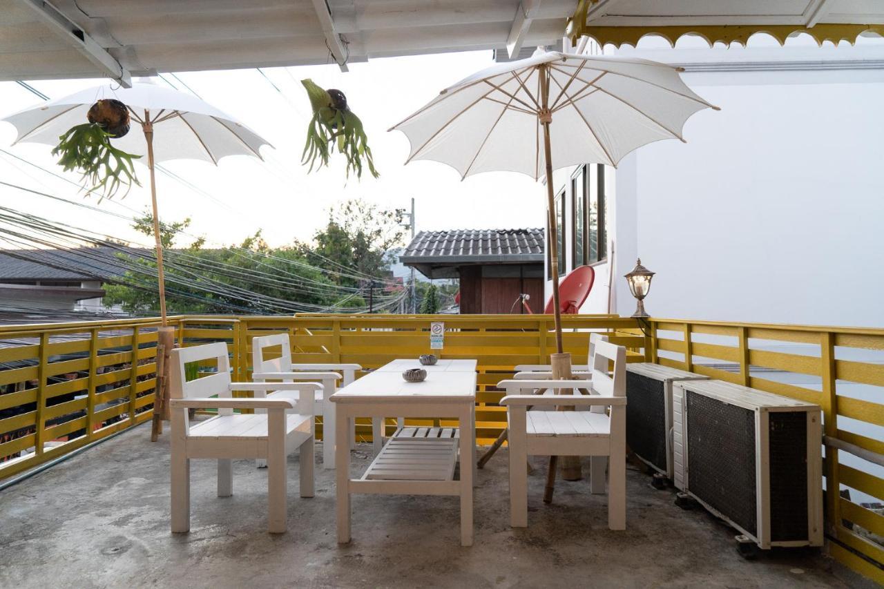 Past Tense Hostel Chiang Mai Exterior photo